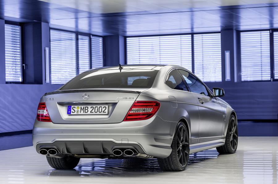  Mercedes-Benz C63 AMG Coupe Edition 507 2013 года  (фото 16 из 20)